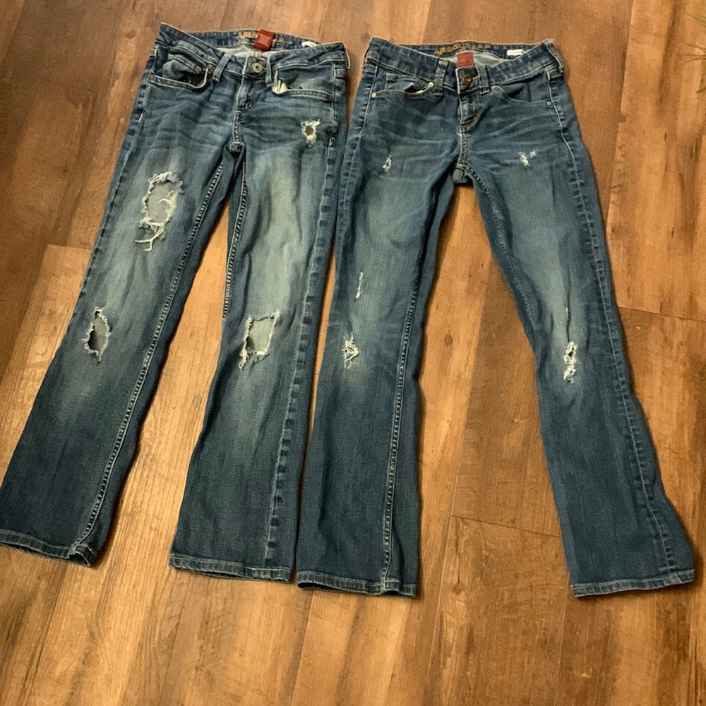 2 pairs of Arizona Jeans